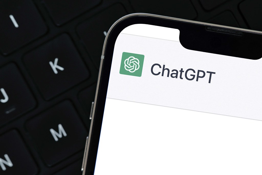 ChatGPT ya tiene ojos, oídos y voz para conversar contigo